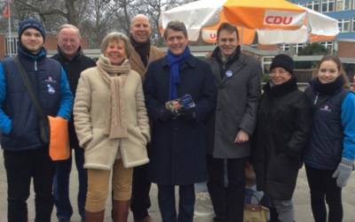 Unser Wahlkampfbus machte auch Halt in Gro Borstel. - 